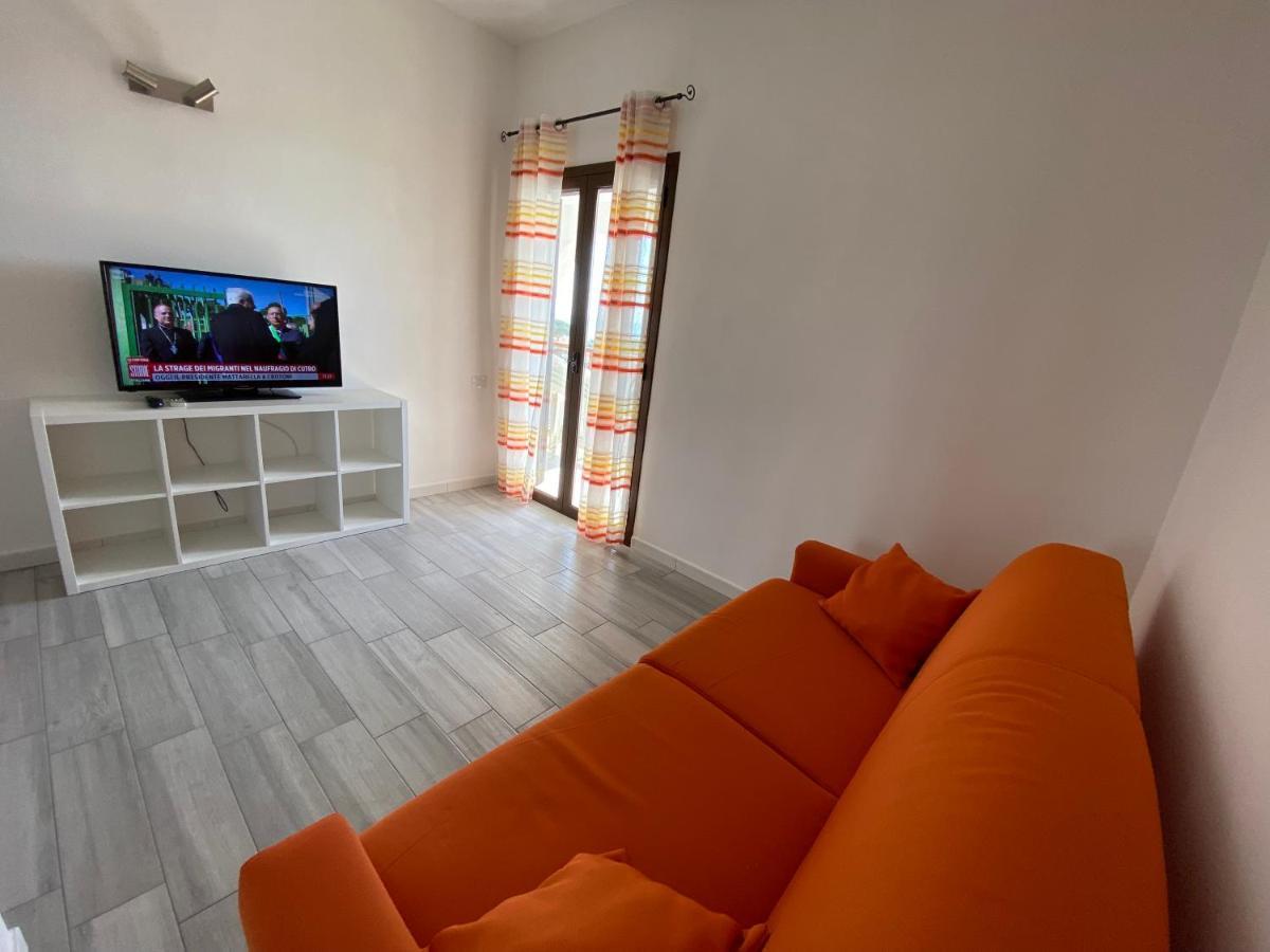 Nora'S Flats Appartement Triscina Buitenkant foto